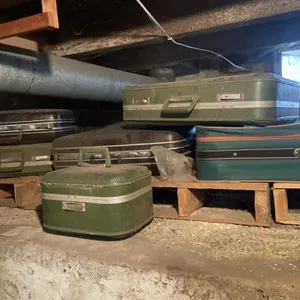 6 suitcases