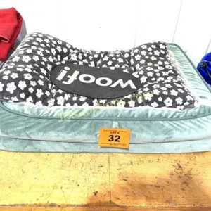 DOG BED