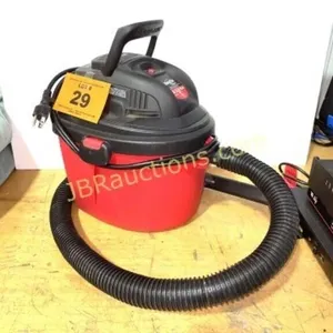 SMALL SHOP VAC