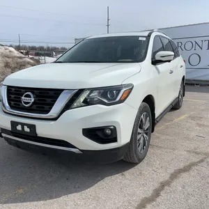 2017  Nissan  Pathfinder  4x4 SL 4dr SUV