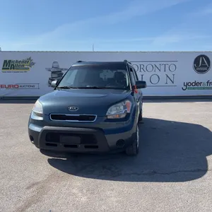 2010  Kia  Soul  2.0L 2u 4dr Crossover 5M