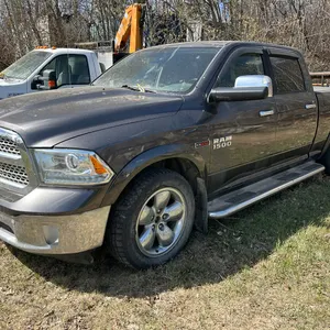2015 DODGE 1500 P/U TRUCK, 4X4, ECO DIESEL, AT, SHORT BOX, CREW CAB, LEATHER, 195,739 KM SHOWING, S/N 1C6RR7VM5FS564779 - NEEDS NEW SPEED SENSOR TO RU