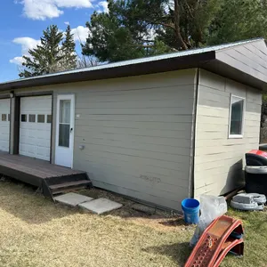SKIDDED HONEY EXTRACTION BUILDING 24FT X 12FT X 8FT, (2) 96"X84"MANUAL OH DOORS, (2) 9FTX11FT & (1) 14.5FTX11FT ROOMS, ELEC. HWT, 125 AMP PANEL, 120/2