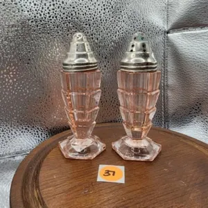 Tea Room Pink Depression Glass Salt & Pepper