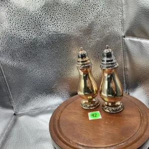 VTG Henley Oneida Community Salt & Pepper Shaker