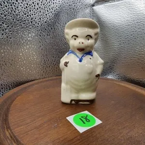 VTG Single Shawnee Pottery " Farmer Pig" Shaker