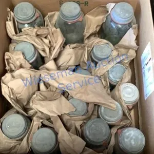 VINTAGE MASON JARS WITH ZINC LIDS
