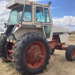 1982 Case 2290 Tractor w/Cab