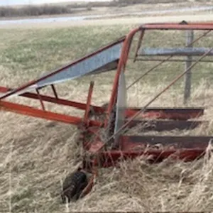 Automatic square bale stooker.