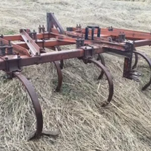 Heavy duty 10 ft cultivater with sweeps.
