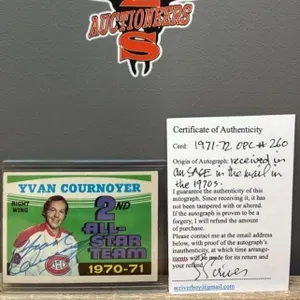 1971-72 Signed Yvan Cournoyer Montreal Canadiens