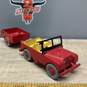 Dinky Toys Land Rover & Trailer.