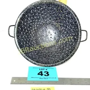 GRANITEWARE COLANDER
