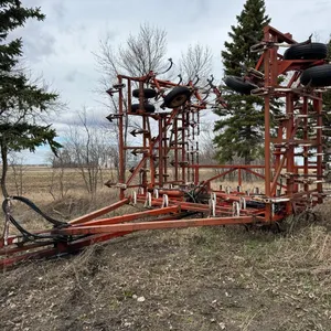 Wil-Rich 40’ field cultivator