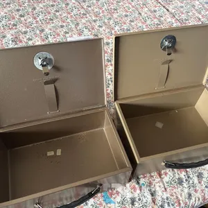 LOT OF LOCK BOXES WITHOUT KEY