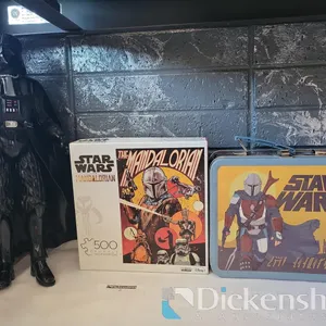 STAR WARS PUZZLE, LUNCH BOX AND DARTH VADER ACTION FIGURE