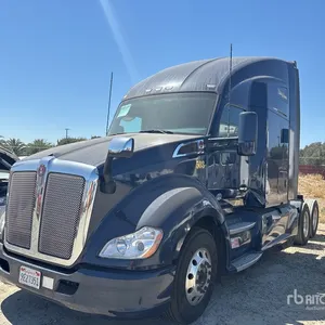 2019 Kenworth T680 6x4 T/A Sleeper Truck Tractor