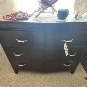 3-Drawer Dresser 41"L x 21"W x 32"H
