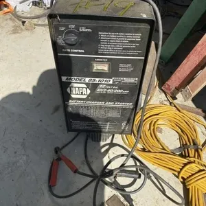 Napa Battery Charger model 85-1010