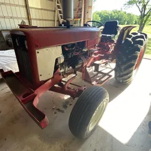 Int'l 404 Tractor - Runs & Drives - 540 PTO