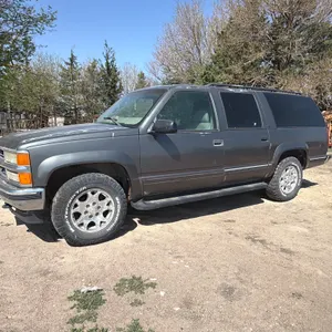 1999  Chevrolet  K1500 LT  4X4 Suburban - Gasoline