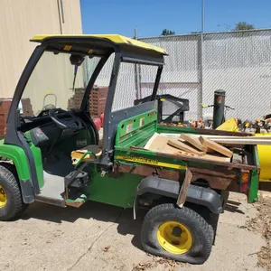 John Deere Gator