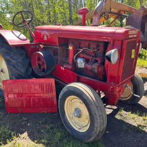 1944 Cockshutt Hart-Parr 99 Collector Tractor, Running, Shedded, S/N 511800 (SY)