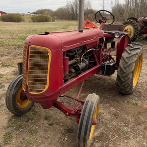 1947 Cockshutt 60 Collector Tractor, Running, Shedded (Side Panels Included), S/N 411518 *CLICK FOR VIDEO