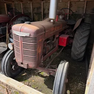1945 McCormick Deering W4 Standard Collector Tractor, Running, Shedded, S/N WBH 11359