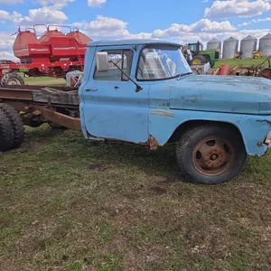 GMC 940 1 Ton Dually Truck w/ Hoist, Blue, VIN 2C94303809079C