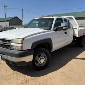 2006 Chevrolet  3500HD Flatbed Truck