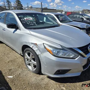 SALVAGE UNIT: 2016 Nissan Altima Car - Grey
 UNRESERVED