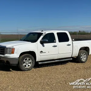 2013 GMC SIERRA 1500 CREW CAB PICKUP