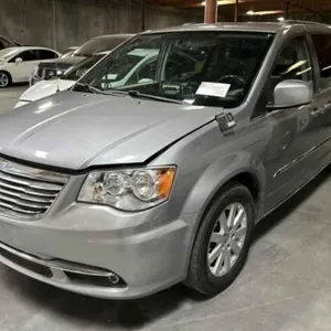 (CA) 2014 Chrysler Town and Country