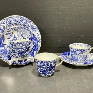 Royal Crown Derby 3 Cups, 2 Saucers & Dessert