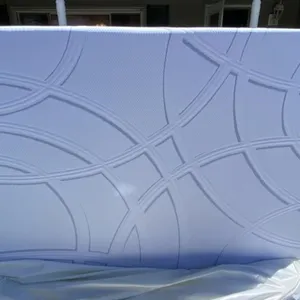 Like New Queen Memory Foam Mattress