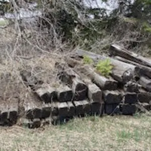 Approx 50 railway ties.