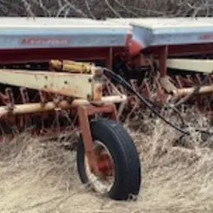 Melroe 16 ft Press Drill