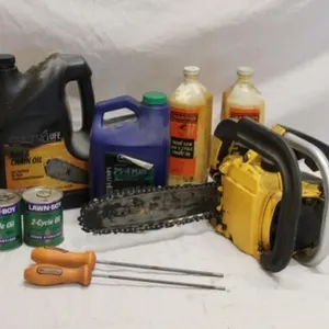McCulloch Mac 110 12" Chainsaw, Bar Oil & Tools