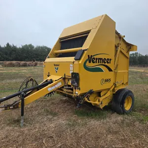 2012  Vermeer  665M Rancher  Round Baler