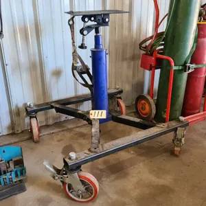 Hydraulic Transmission Jack on Casters