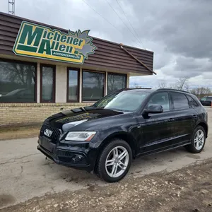2015  Audi  Q5  TECHNIK S-LINE