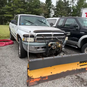 1999 Dodge Ram 1500 w/ Myer Plow, 4x4