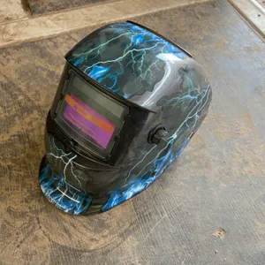 UNUSED WELDING HELMET