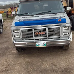 1985 GMC Vandura G2500 Passenger Van