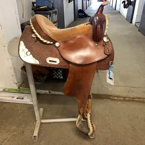 WESTERN RAWHIDE WESTERN SADDLE