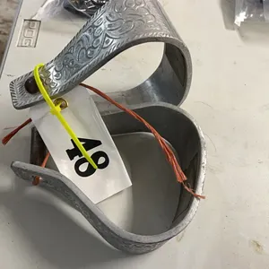 PAIR OF ALUMINUM STIRRUPS