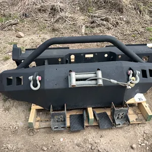 FRONT & REAR BUMPER OFF A 2019 FORD F350 TRUCK