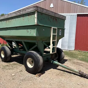 J&M 350bu Gravity Wagon