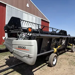 2007 Agco 8200 25ft Bean Head